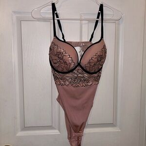 Pink and black lace bodysuit 🩷🖤